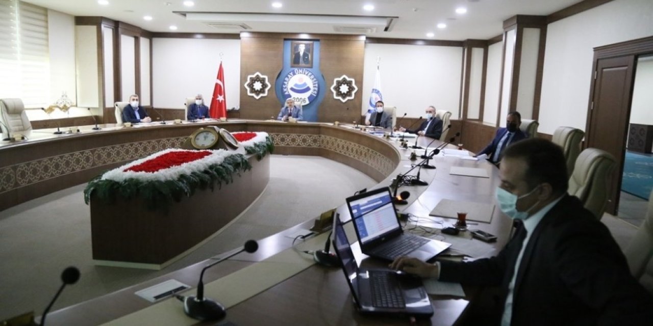 Rektör Şahin: “kvk Hususunda Kanun Çerçevesinde Çalışıyoruz”