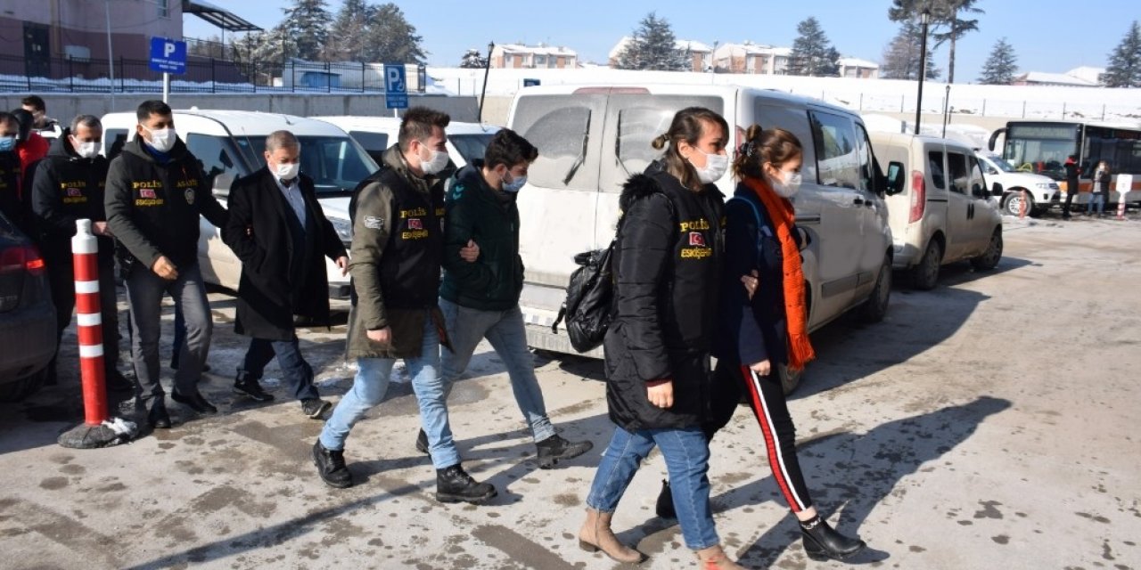 Sgk’yı Zarara Uğratan 26 Kişi Polis Operasyonuyla Yakalandı
