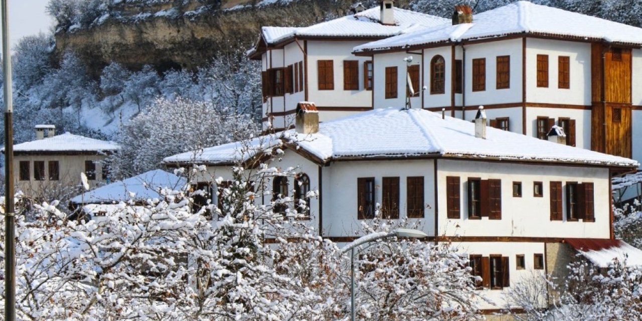 “osmanlı’nın Parmak İzi” Safranbolu’da Kar Manzaraları Mest Etti