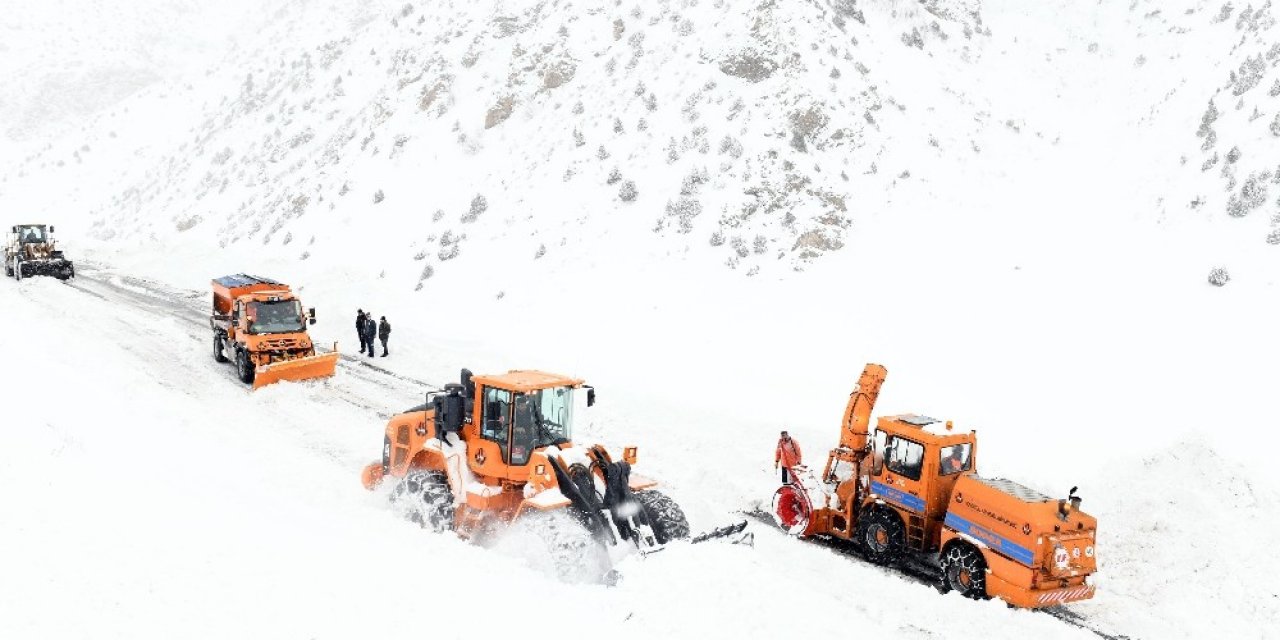 Van-çatak Karayolu Ulaşıma Açıldı
