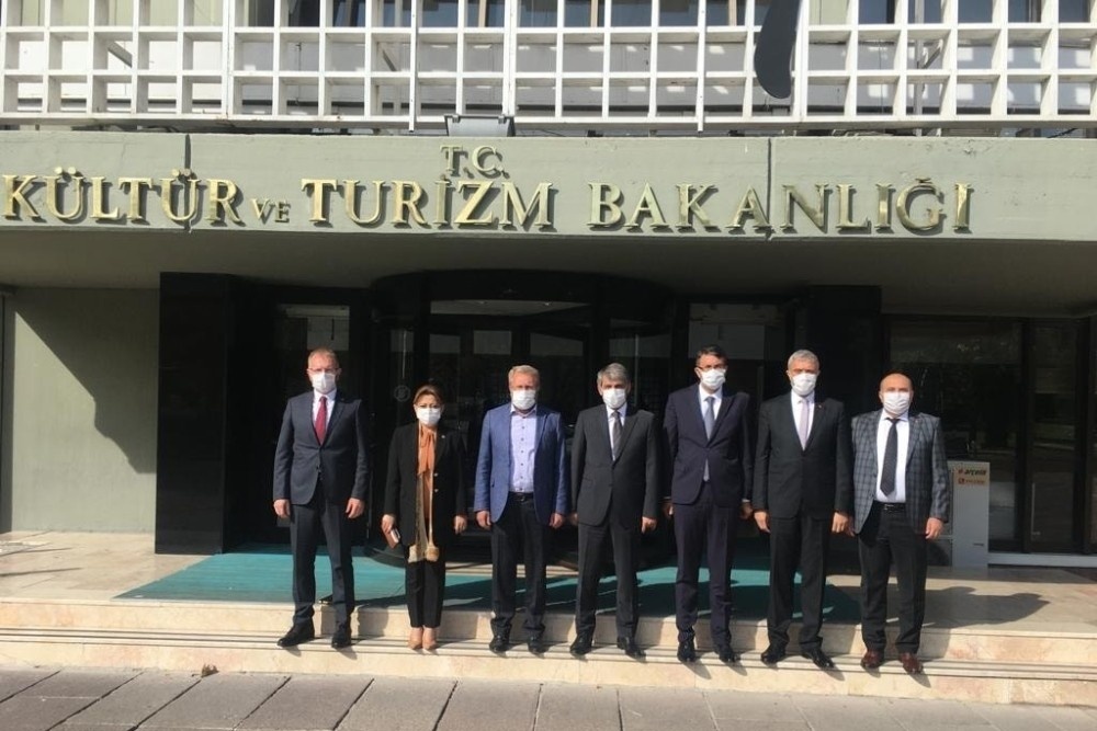 ‘Bebek Kütüphanesi’ için hazırlanan proje dosyası, Kültür ve Turizm Bakanlığı’na sunuldu