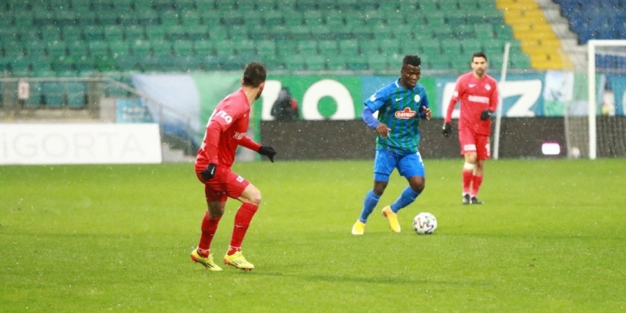 Çaykur Rizespor: 1 - Gaziantep Fk: 0 (ilk Yarı)