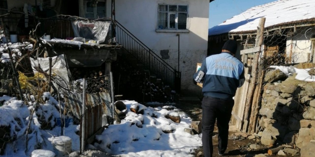 Manisa Büyükşehir Kar Kış Demeden İhtiyaç Sahibinin Yanında