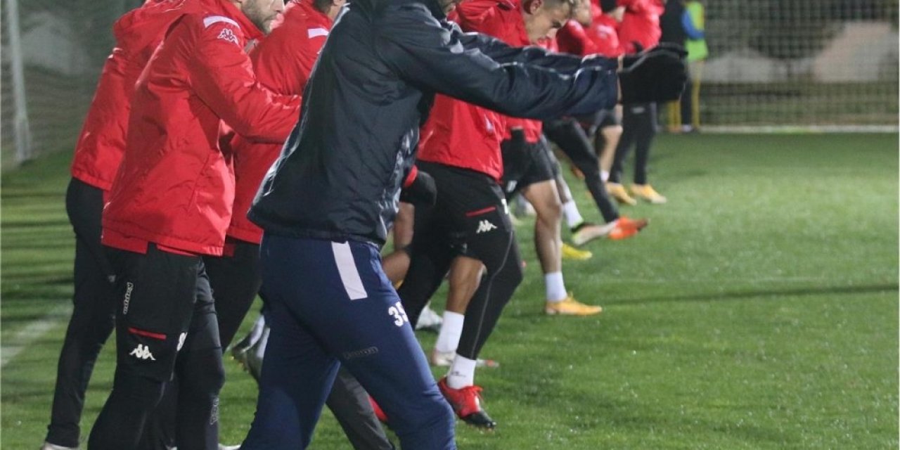 Antalyaspor, Konyaspor Maçına 6 Eksikle Hazırlanıyor