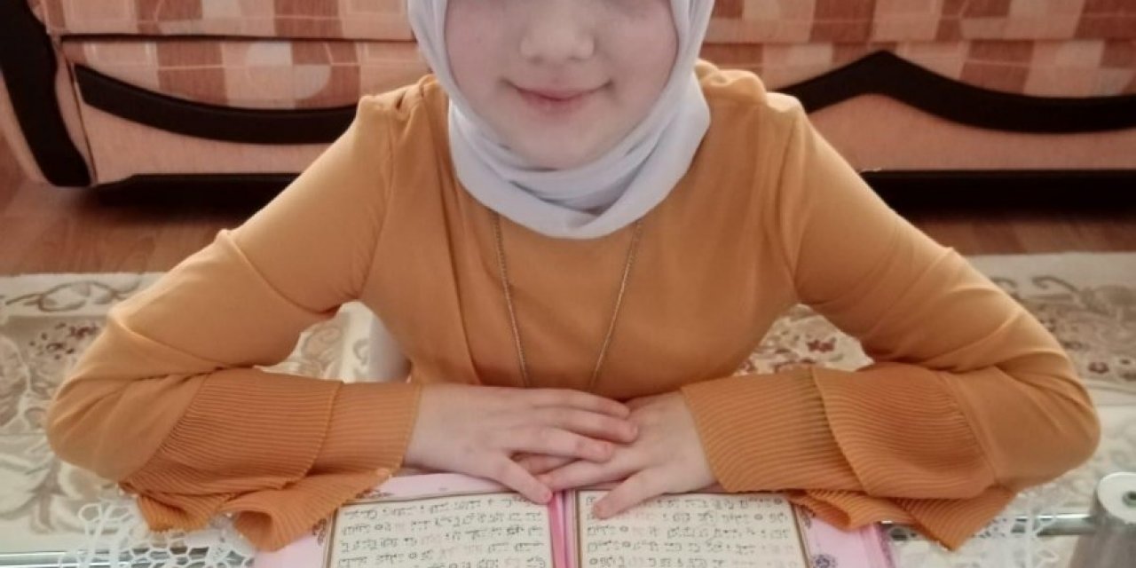 11 Yaşındaki Kız Çocuğu 6 Ayda Uzaktan Eğitimle Hafız Oldu