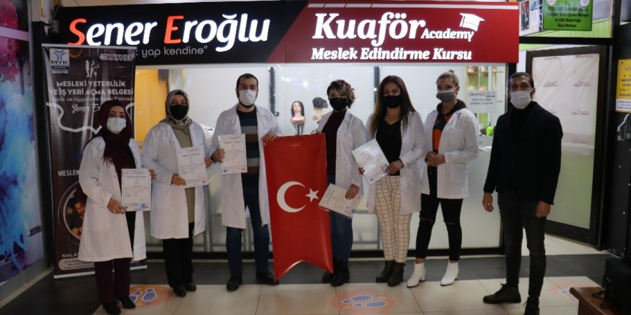 Ücretsiz Kurs İle İşsizleri Hayaline Kavuşturuyor