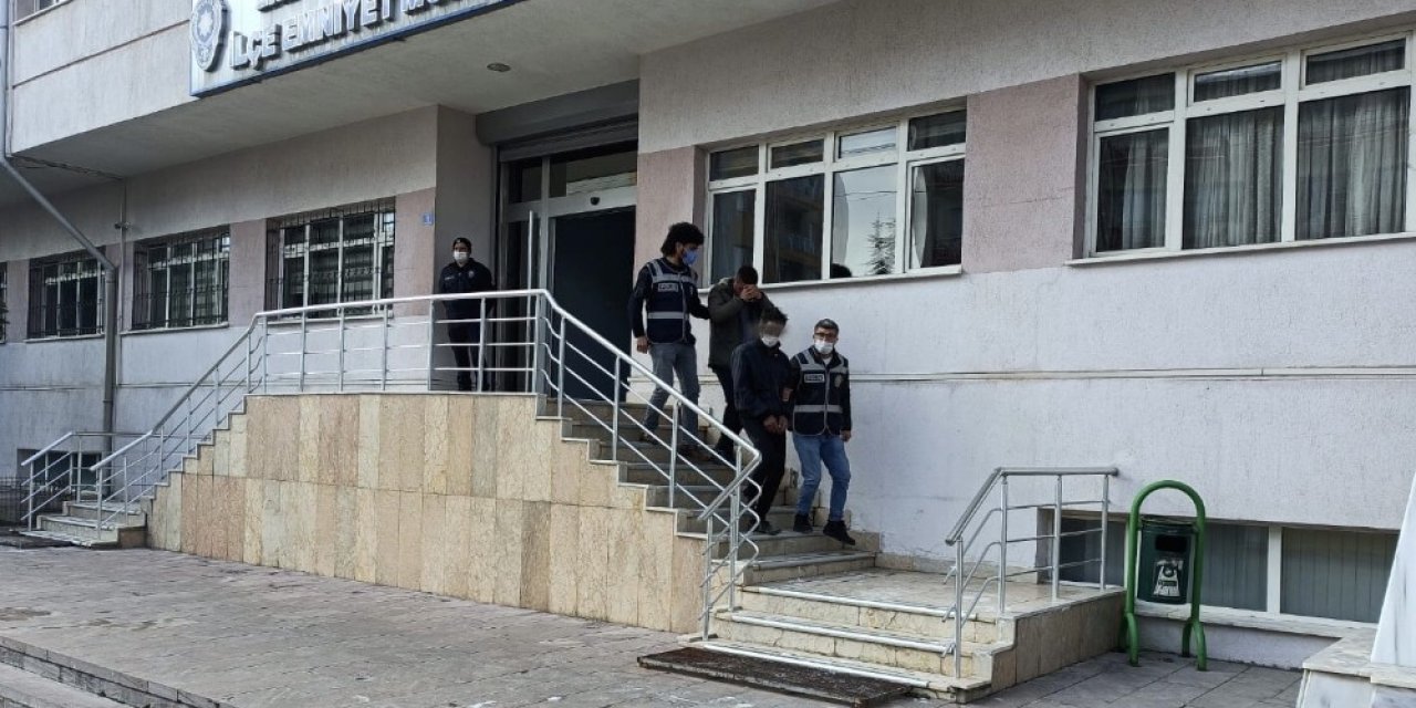 Kablo Hırsızlığı Şüphelileri Polisten Kaçamadı