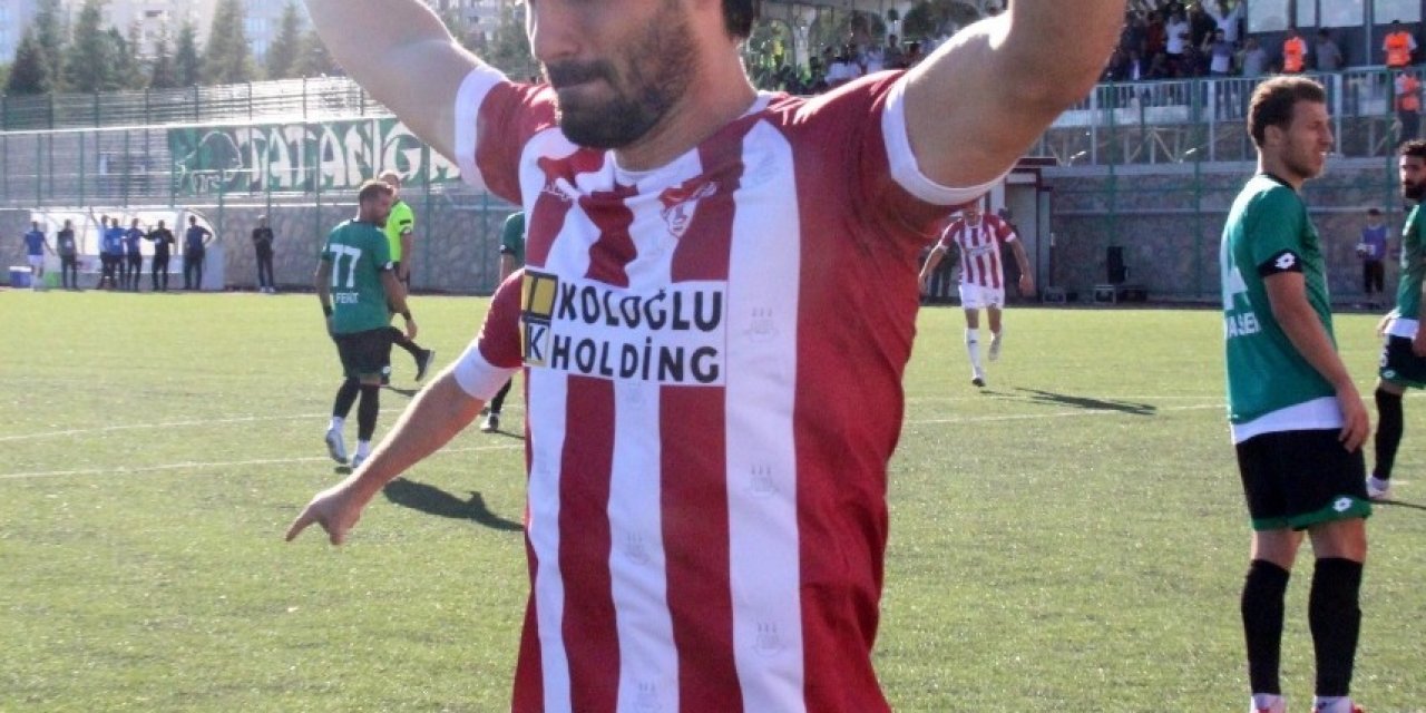 Elazığspor’da Yiğitcan Erdoğan, Sözleşmesini Feshetti
