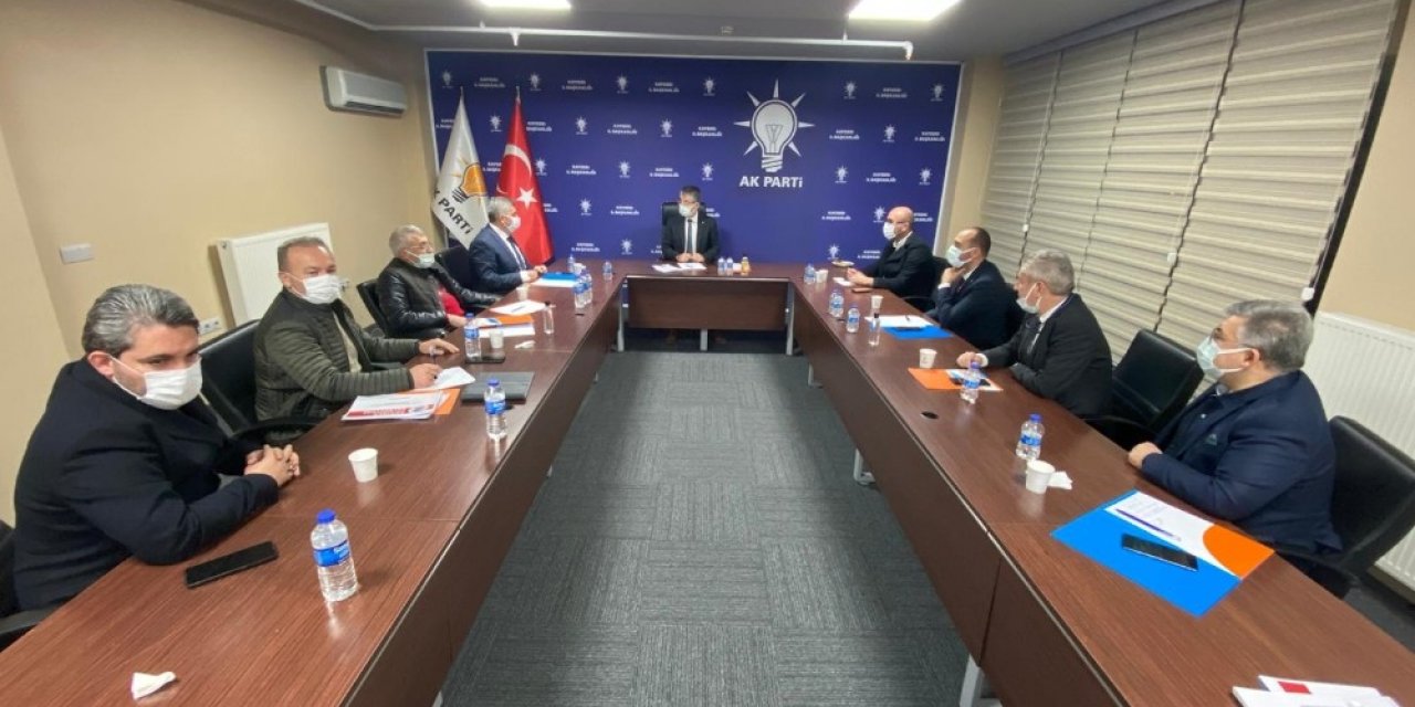 Başkan Çopuroğlu’ndan İlçe Başkanları Ve Belediye Başkanları İle İstişare Toplantısı