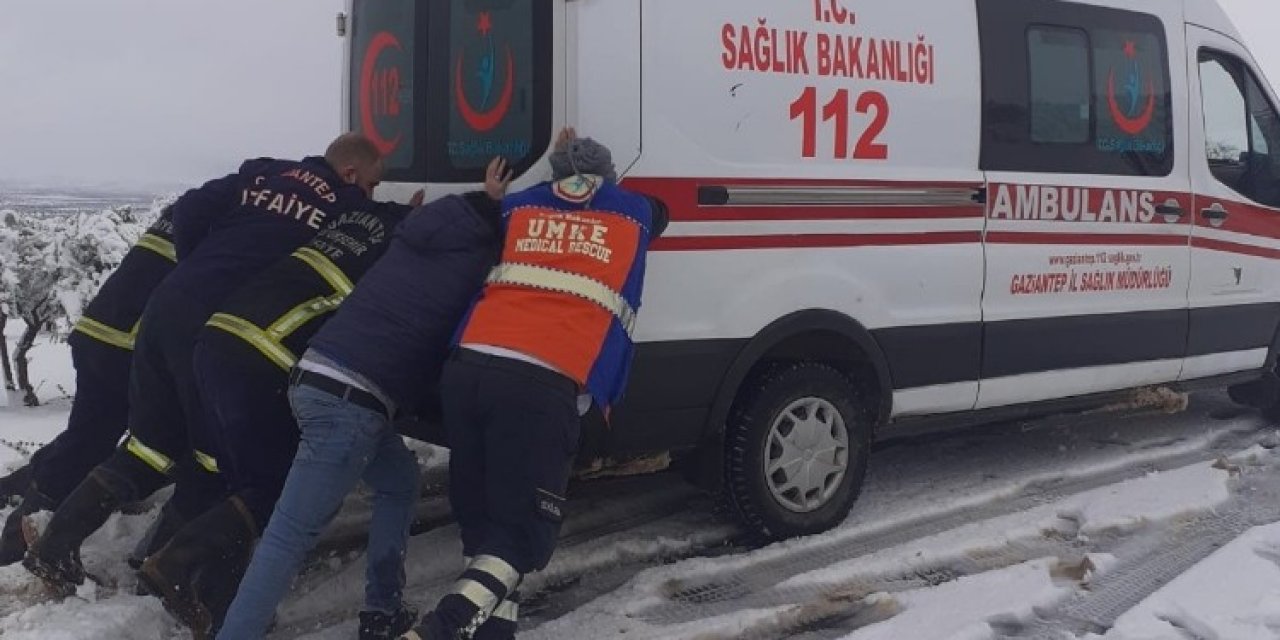 Bu Kez Vatandaşlar Ekipleri Kurtardı