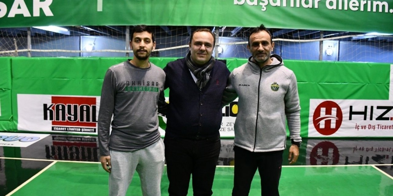 Akhisar Belediyespor Basketbol Takımı Sezonu Değerlendirdi