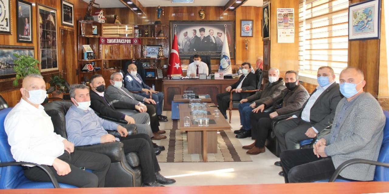 Anadolu Gençlik Derneği’den Gmis’e Taziye Ziyareti
