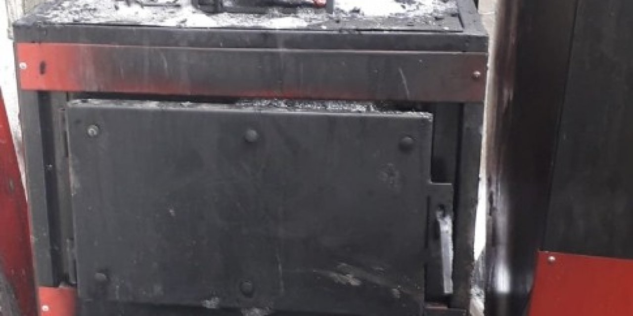 Burhaniye’de Bir Evin Kazan Dairesinde Çıkan Yangın Korkuttu