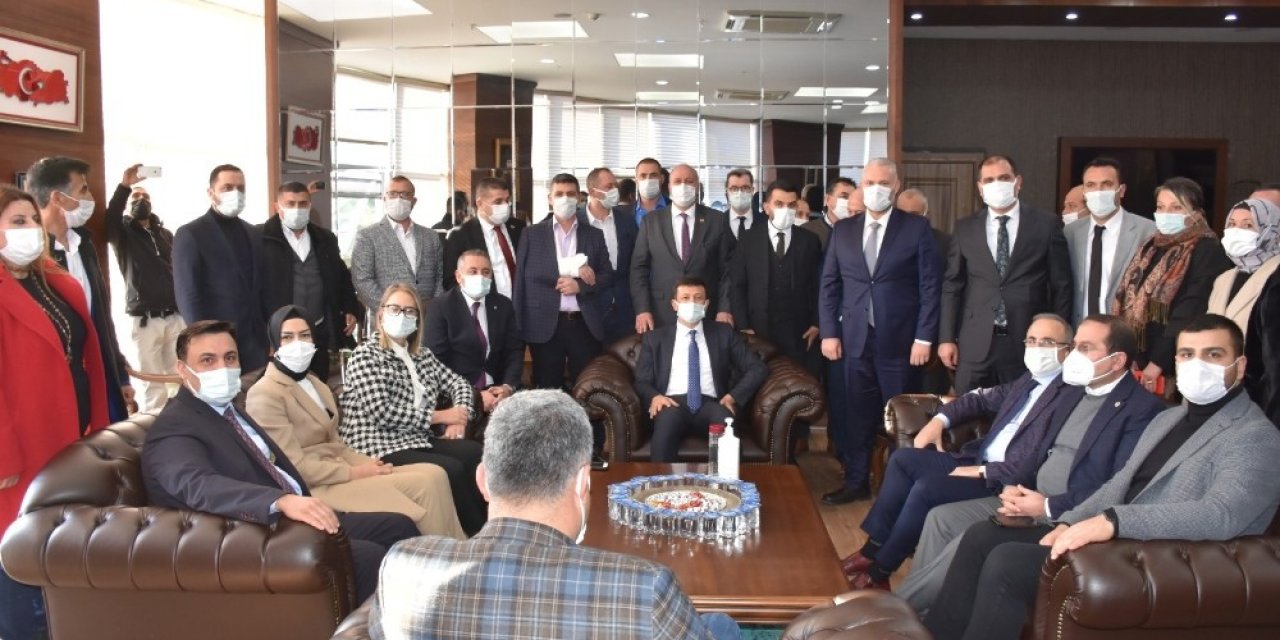 Menemen Belediyesi Başkanvekili Pehlivan’a Ak Partili Heyetten Ziyaret