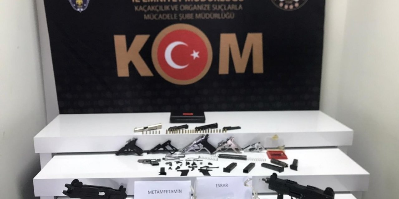 Kurusıkı Tabancaları Gerçek Silahlara Çevirdi