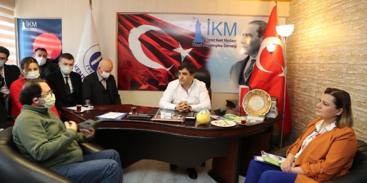 Başkan Hürriyet, İkm’ye İzmit Çarşısını Anlattı