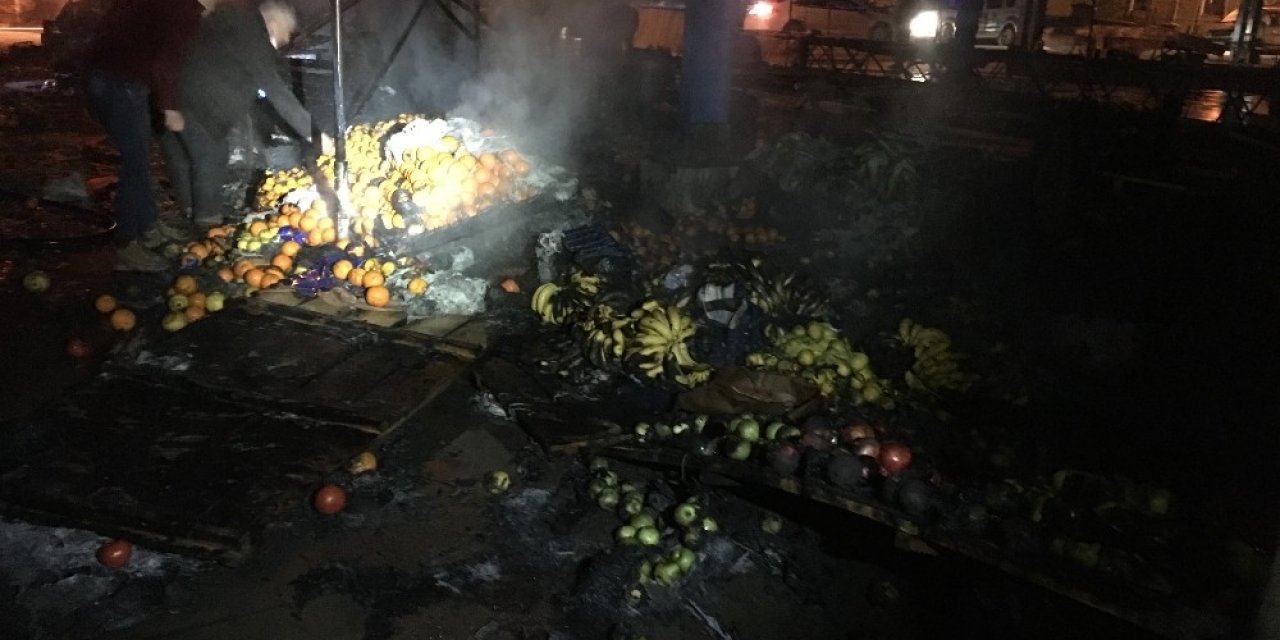 Kapalı Pazar Yerinde Yangın