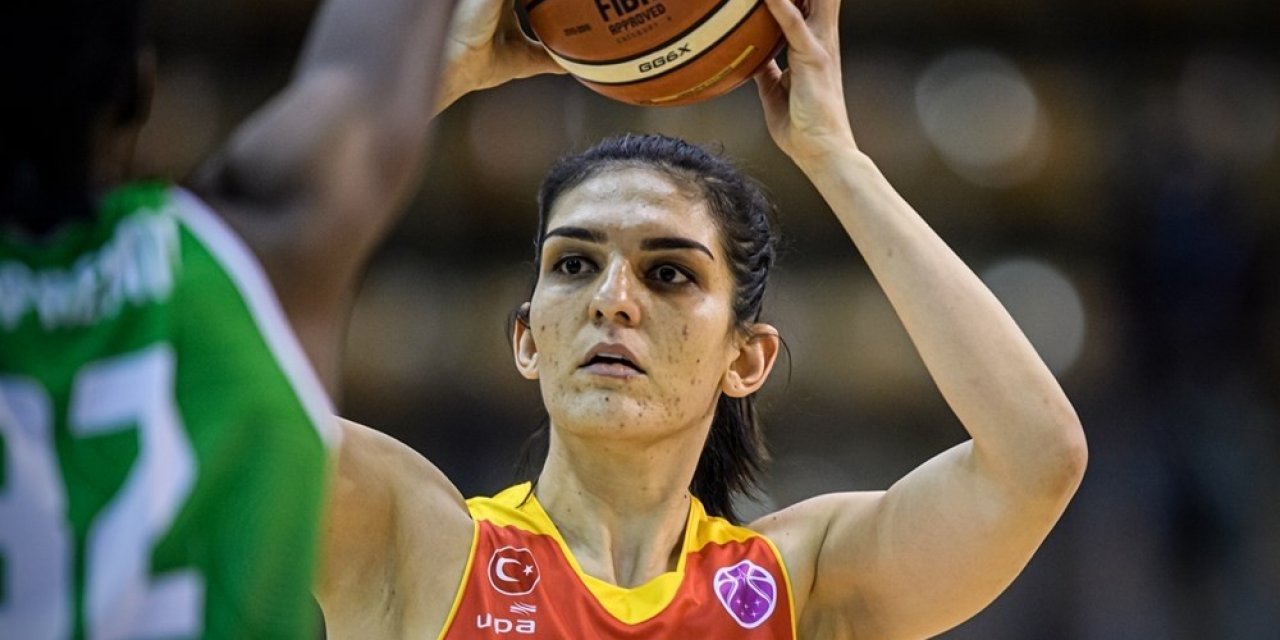 Melis Gülcan Ve Esra Ural Topuz Aday Kadroda