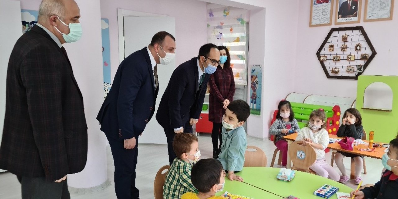 Alaplı’da Yüz Yüze Eğitim Gören Anaokulu Öğrencileri Karne Heyecanı Yaşadı