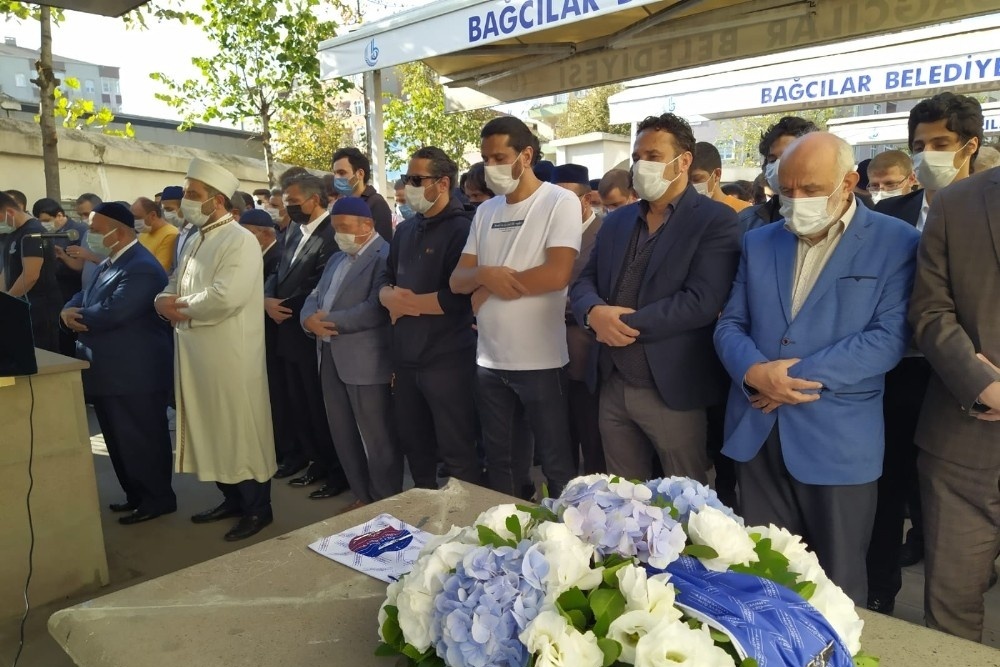 Beytullah Nart sevenlerinin gözyaşları arasında son yolculuğuna uğurlandı