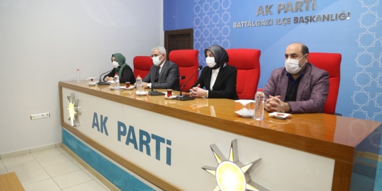 Ak Parti Battalgazi Kadın Kolları’nın Yeni Yönetimi Belli Oldu