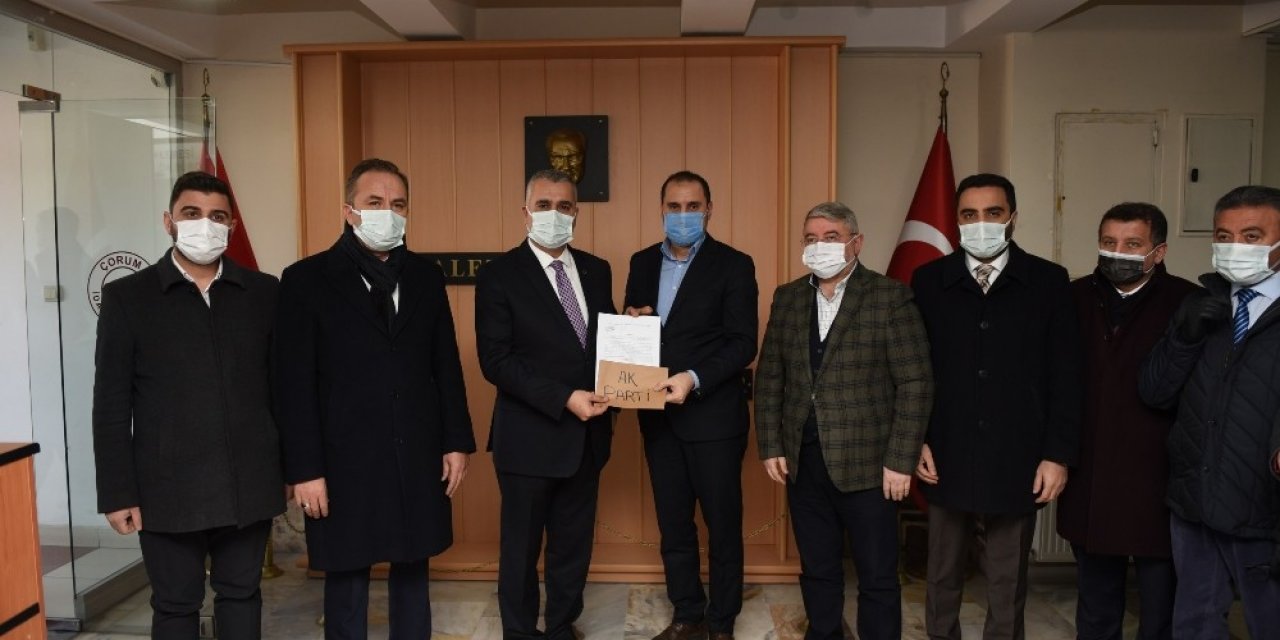 Ak Parti Çorum İl Başkanı Ahlatcı, Mazbatasını Aldı