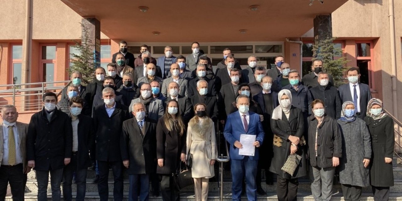 Güven Tazeleyen Altınöz, Mazbatasını Aldı