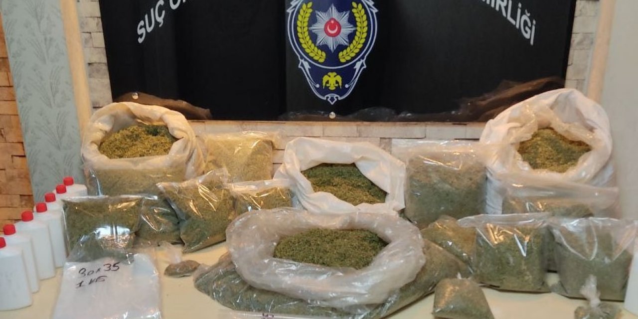 Gaziantep’te 25 Kilo Bonzai Ele Geçirildi