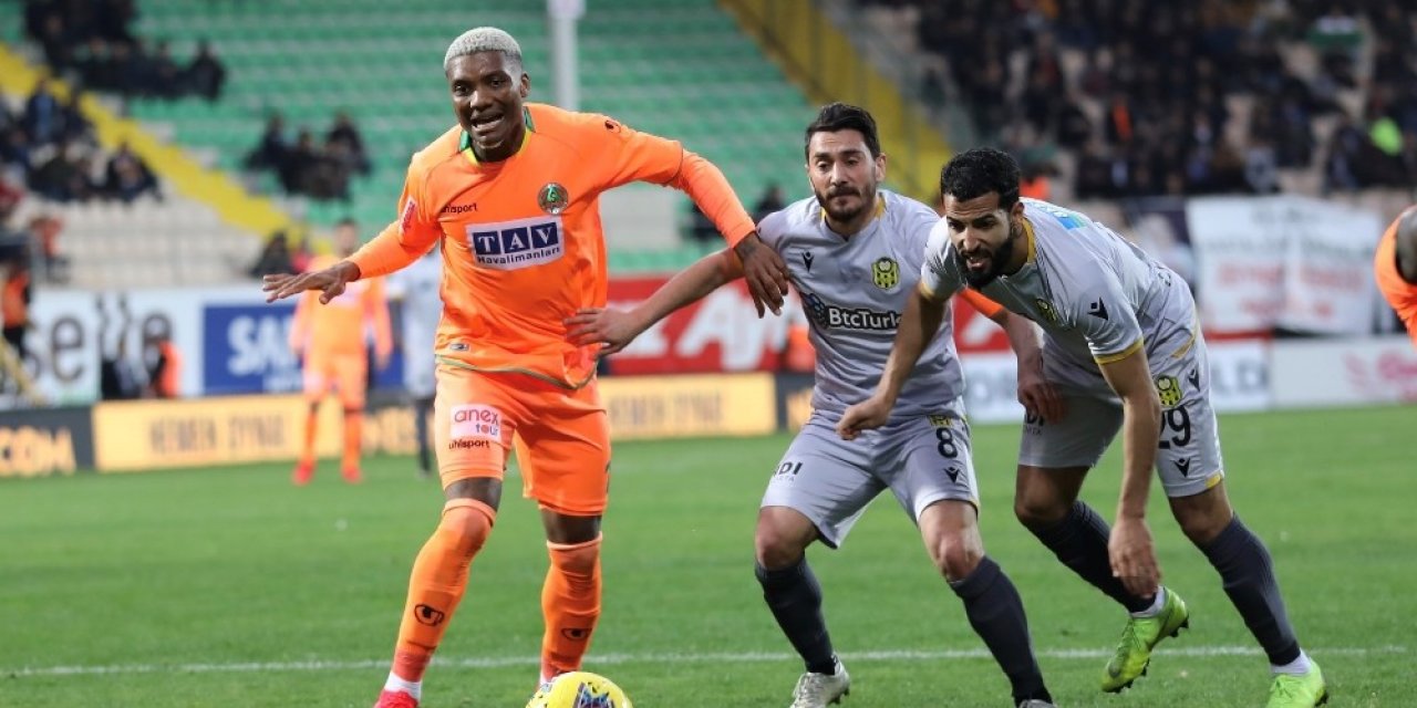 Başakşehir, Junior Fernandes Transferinde Sona Yaklaştı