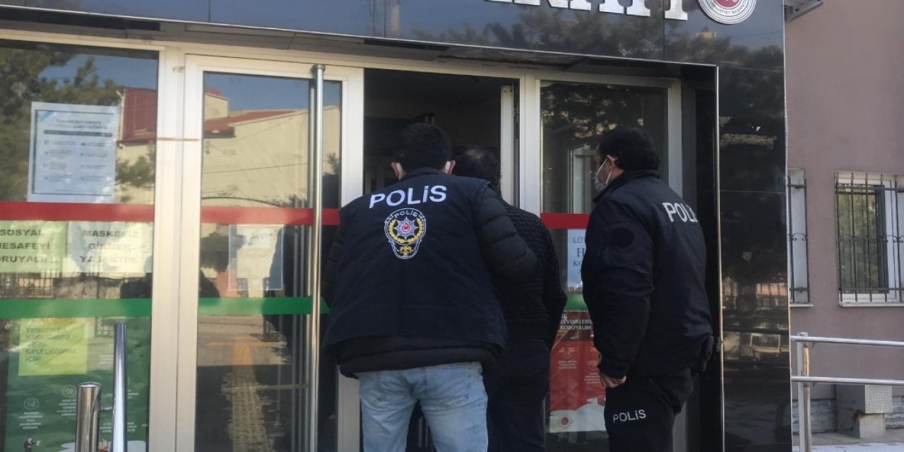 Hatalı Sollama Kavgasında Tır Şoförünü Öldüren Şahıs Tutuklandı