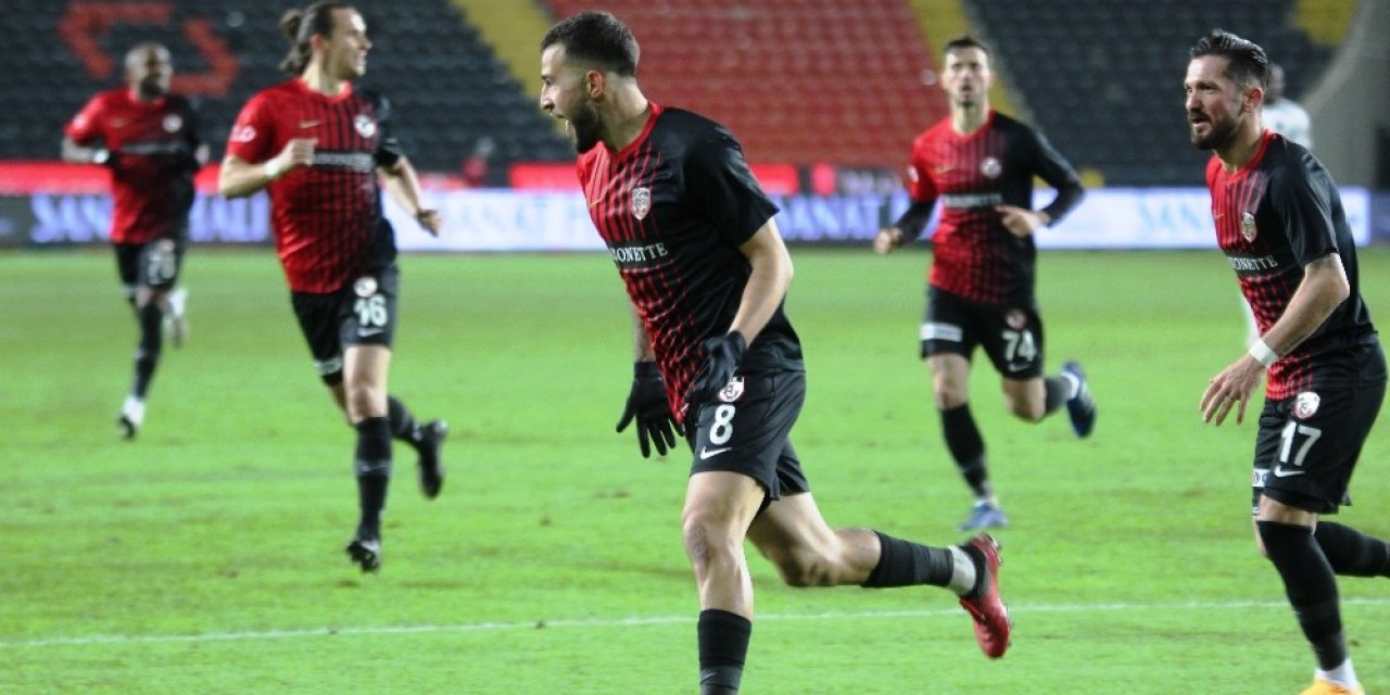 Süper Lig: Gaziantep Fk: 1 - Hatayspor: 0 (ilk Yarı)
