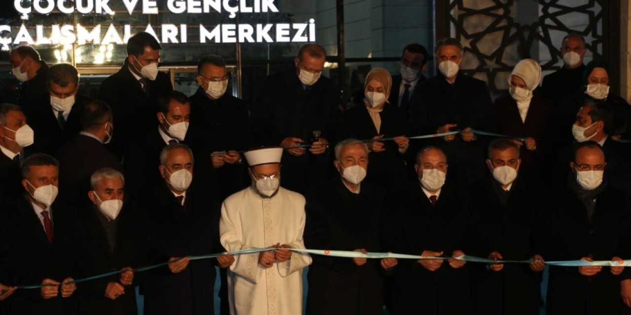 Cumhurbaşkanı Erdoğan: "bu Etkinliklerle Birlikte İnanıyorum Ki İ̇pekyolu Çok Farklı Ses Getirecek"