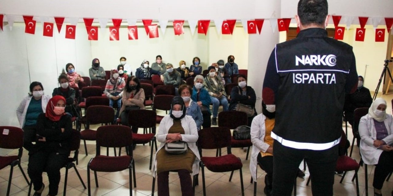 Isparta’da 3 Bin 579 Kişiye Narkotik Eğitimi Verildi
