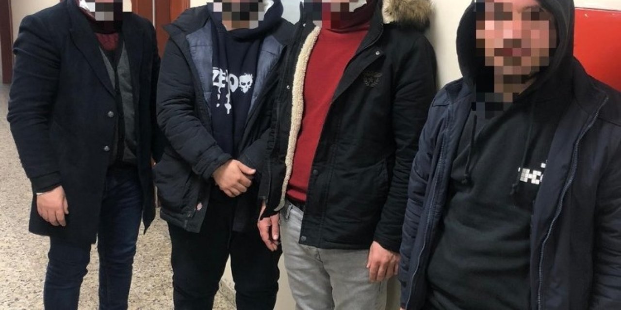 İ̇talya’ya Kaçmak İsteyen 4 Kişi Limandaki Konteynerde Yakalandı