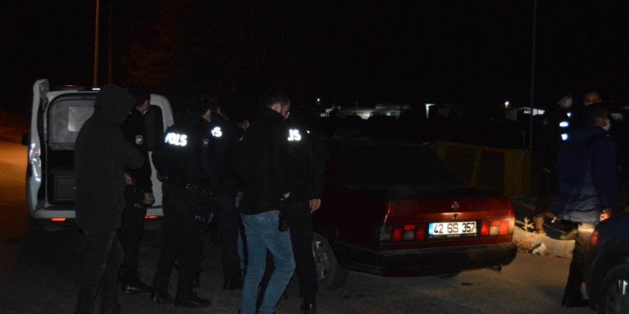 Kısıtlamayı İhlal Edip Polisten Kaçtılar, Yakalanınca Da 10 Bin Tl Ceza Yediler