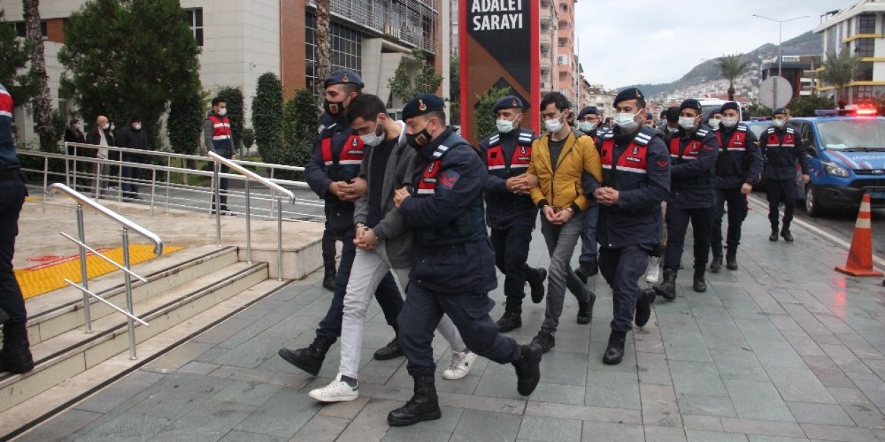 ’dalgakıran’ Operasyonunda Tutuklu Sayısı 49’a Yükseldi