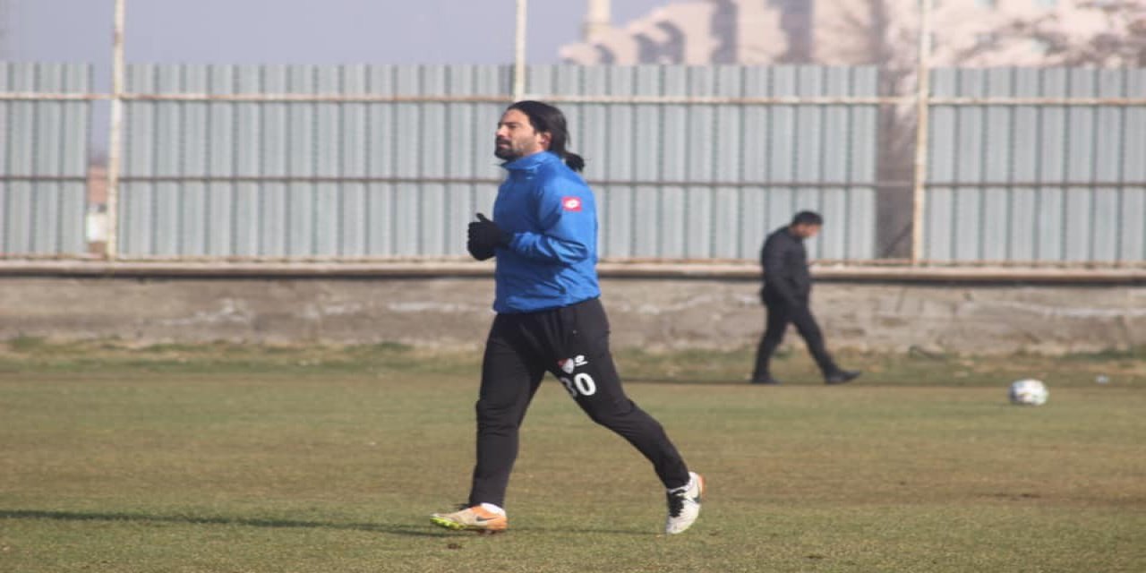 Yiğitcan Erdoğan Yeniden Elazığspor’da