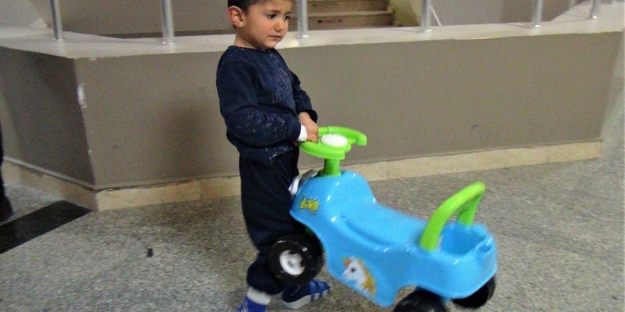 Minik Hayaller Mağazası Hasta Çocuklara Umut Oldu