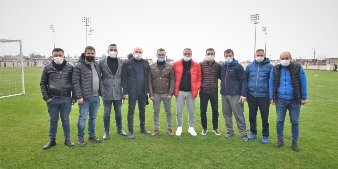 Nazilli Belediyespor’a İkinci Yarı Öncesi Baklava Dopingi