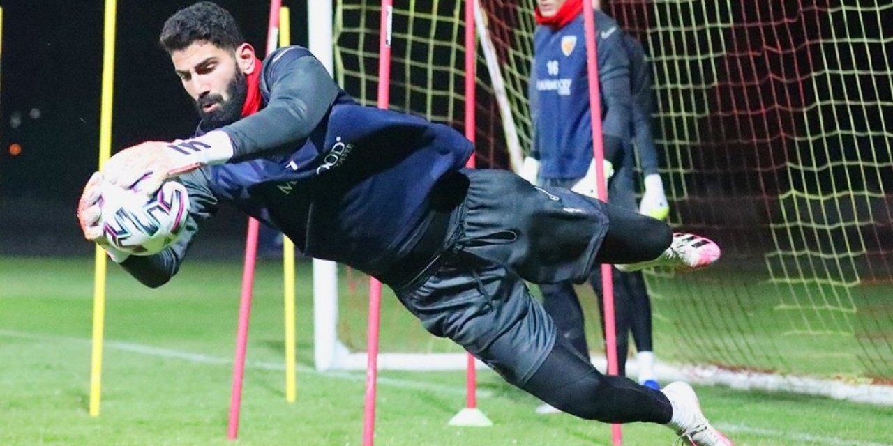 Kayserispor’da 3 Kaleci Forma Giydi