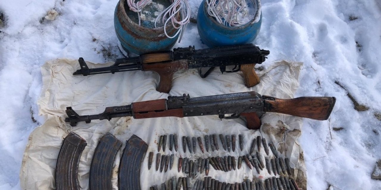 Başkale’de Patlayıcı, Silah Ve Mühimmat Ele Geçirildi