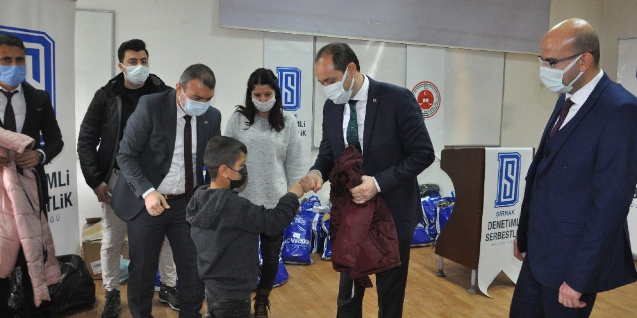 Şırnak’ta Tutuklu Ve Hükümlü Yakınlarına Giysi Yardımı
