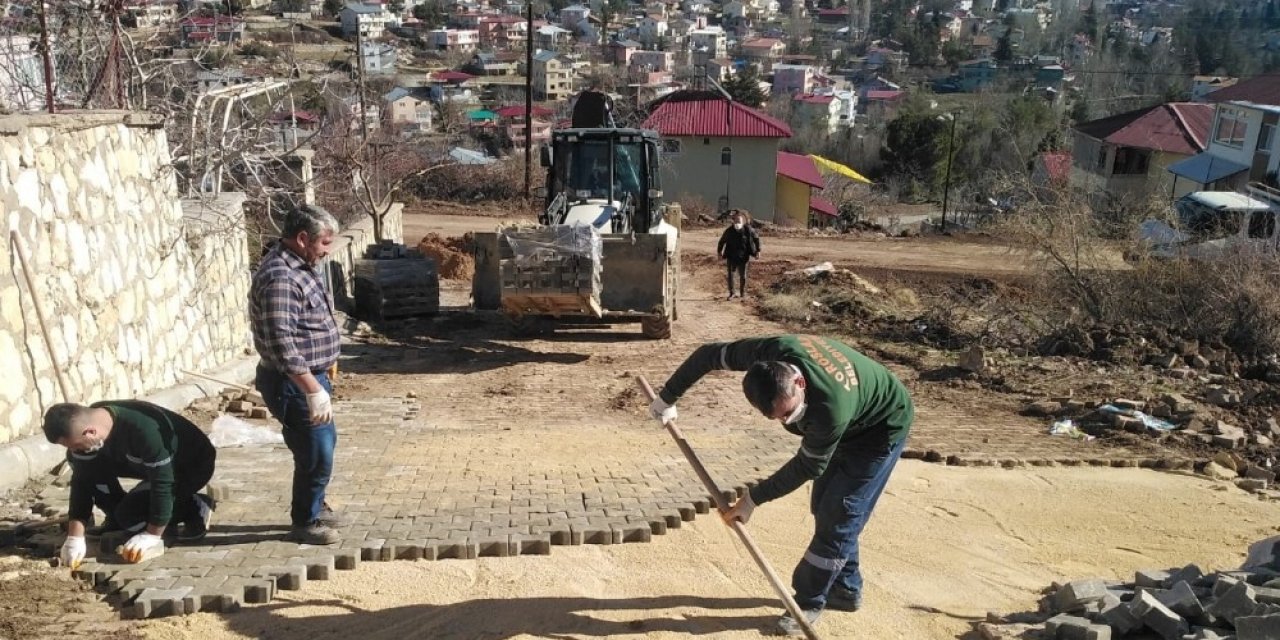 Toroslar’da Yayla Yolları Yenileniyor