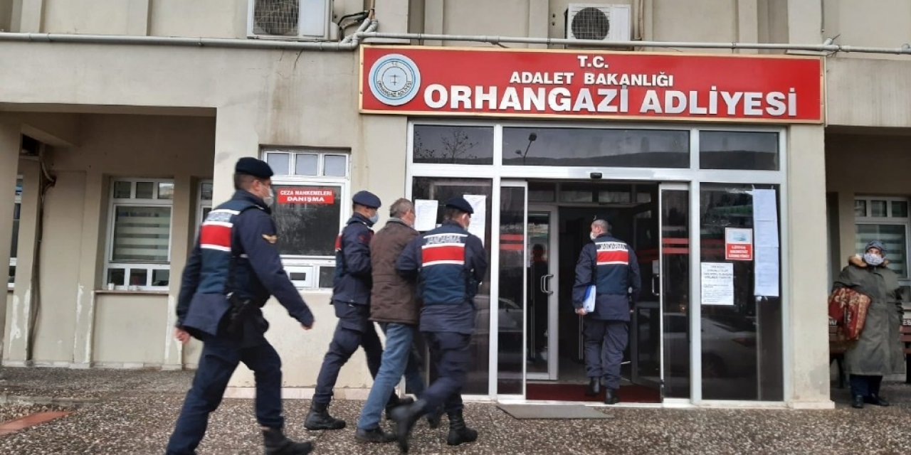 Jandarma Kablo Hırsızını 245 Saatlik Güvenlik Kamerası Görüntülerini İzleyerek Yakaladı