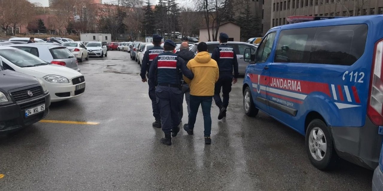Jandarmadan Sahte İçki Üretip Satan Aileye Operasyon