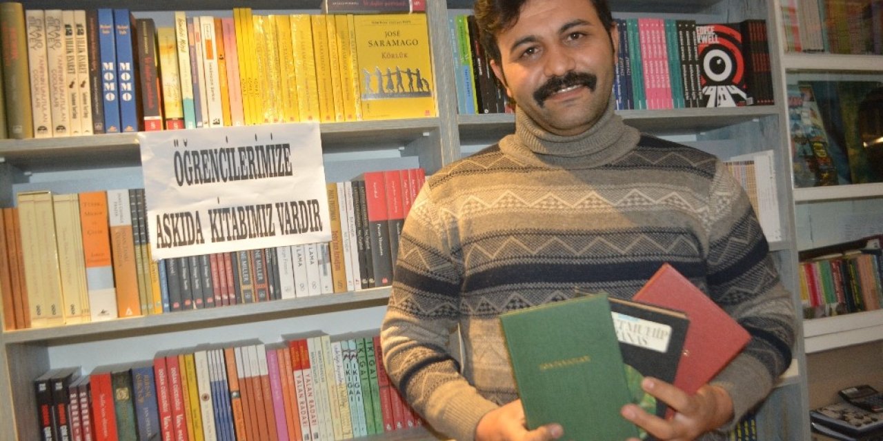 Ayvalık’ta İhtiyaç Sahibi Ailelerin Öğrencilerine Askı’da Kitap