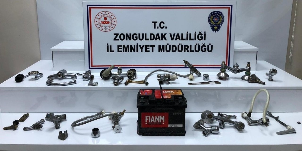 Boş Evlerdeki Musluk Bataryalarını Çaldılar