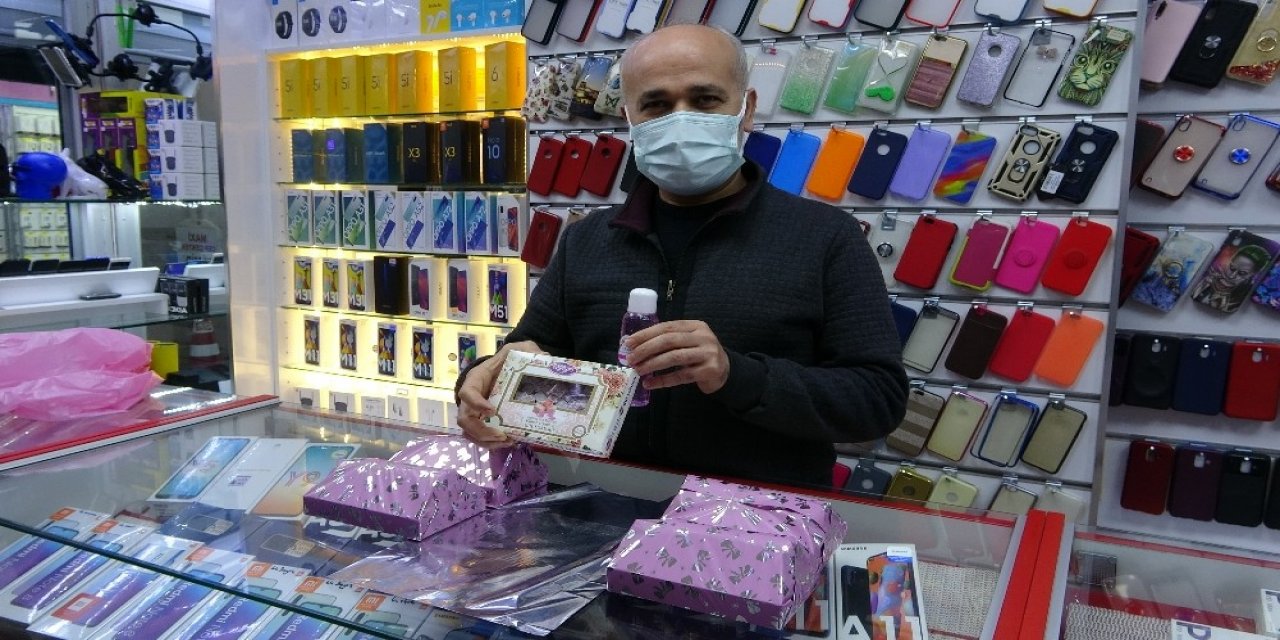-ısparta’nın Tanıtımı İçin Sattığı Her Ürünün Yanında Gül Ve Lavanta Ürünleri Hediye Ediyor