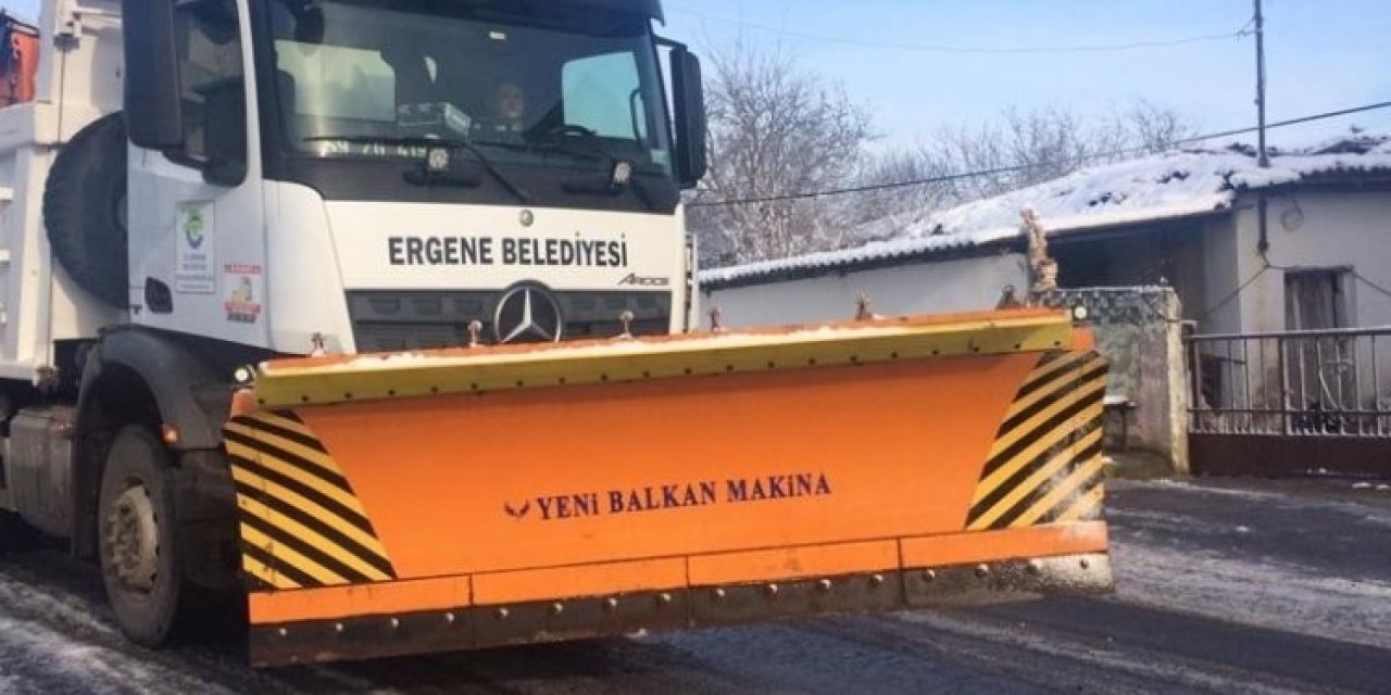 Ergene Belediyesi Kar Yağışının Çileye Dönmesini Önledi