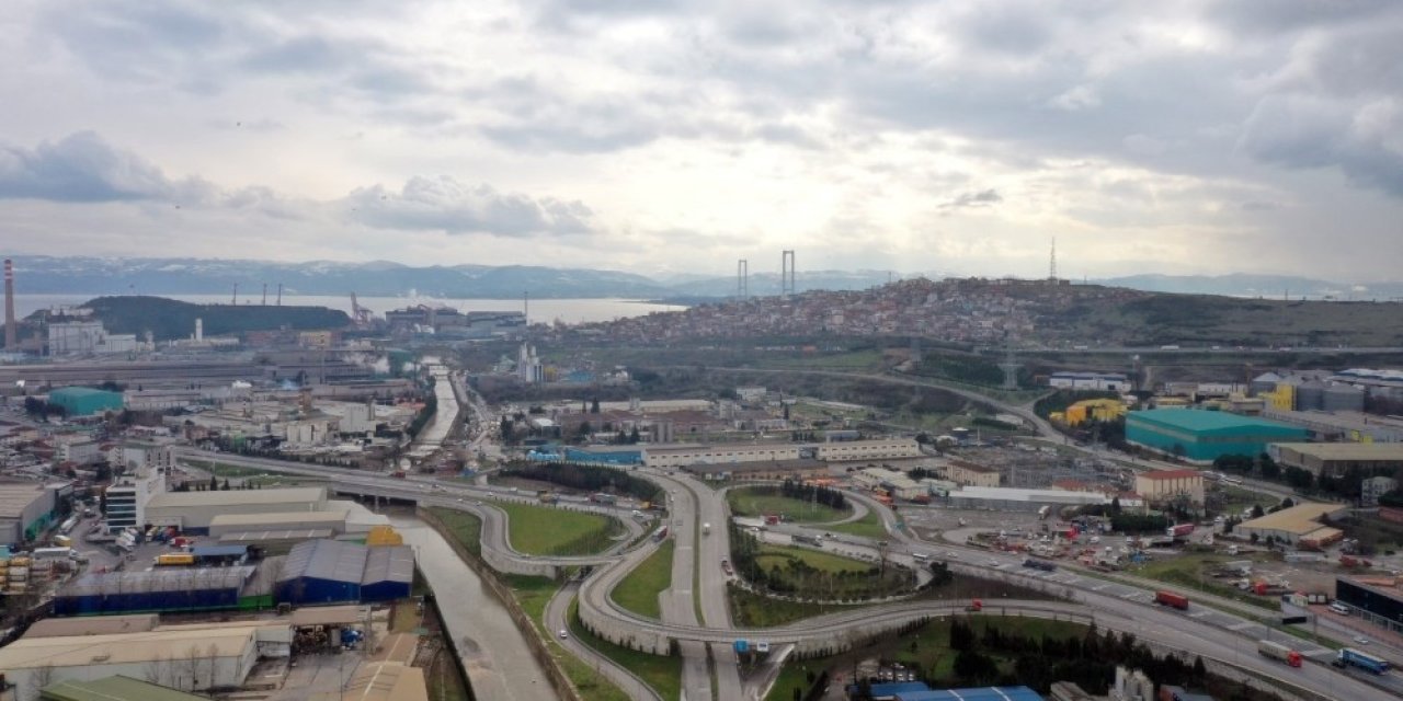 Dilovası Batı Kavşağında Çalışmalar Sürüyor